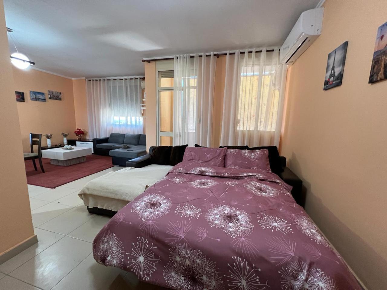 Elbasan Center Family Apartment N.42 Esterno foto